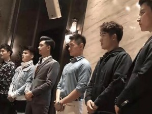 超帅小伙被KTV直男少爷口,超帅小伙在 KTV 被直男少爷强吻，这是什么操作？